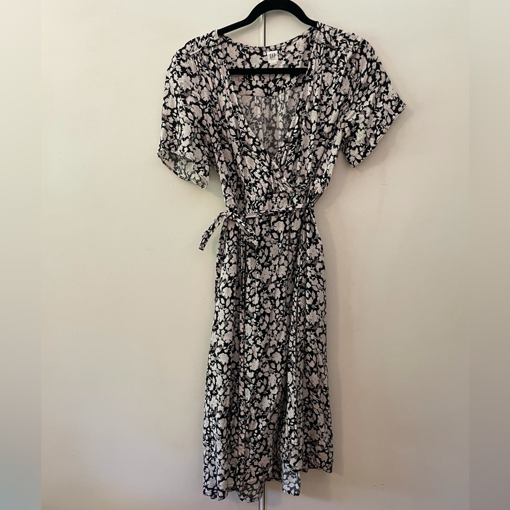 Maternity/Nursing Gap wrap dress, black w/ neutral florals, Medium.